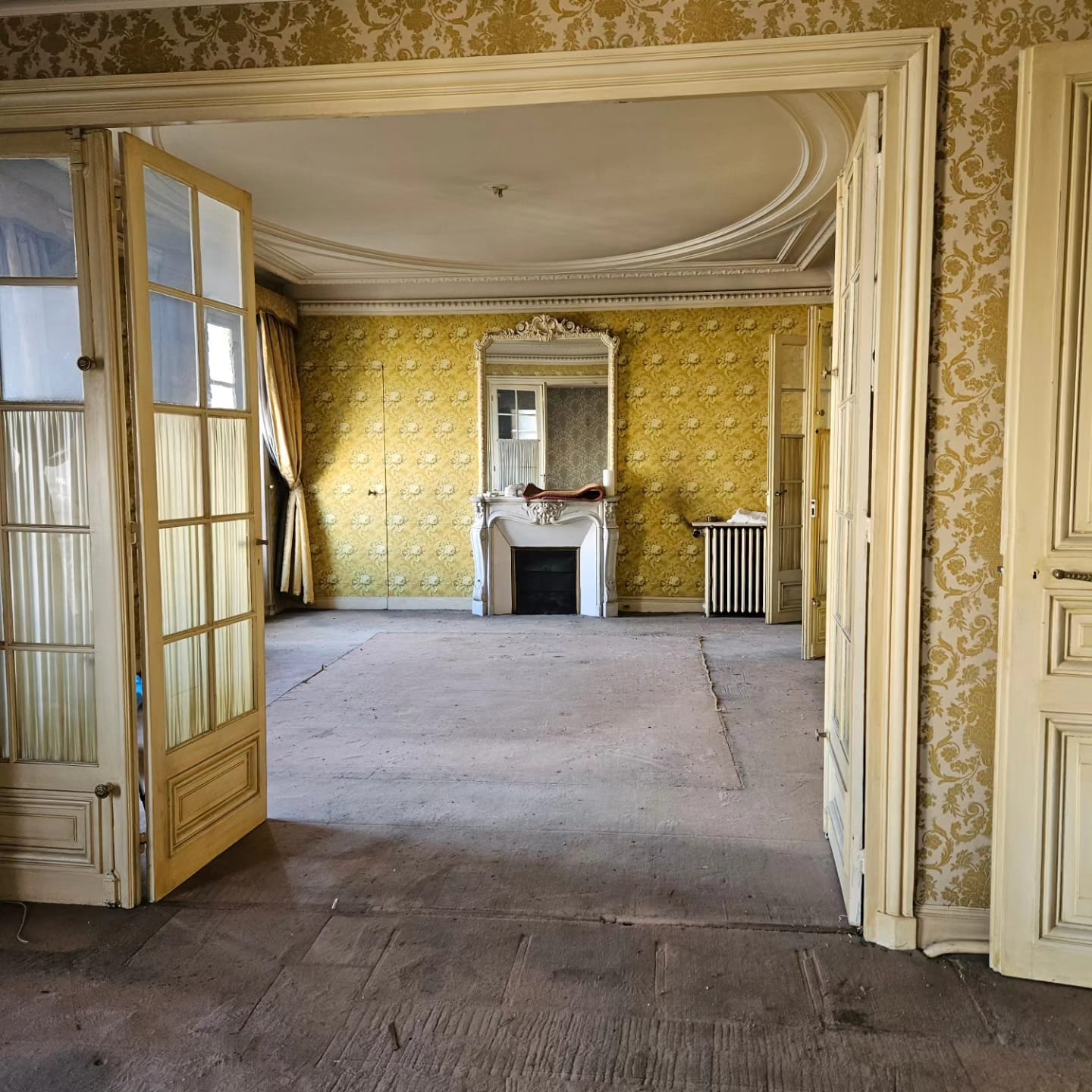 Après — Salon haussmannien après succession