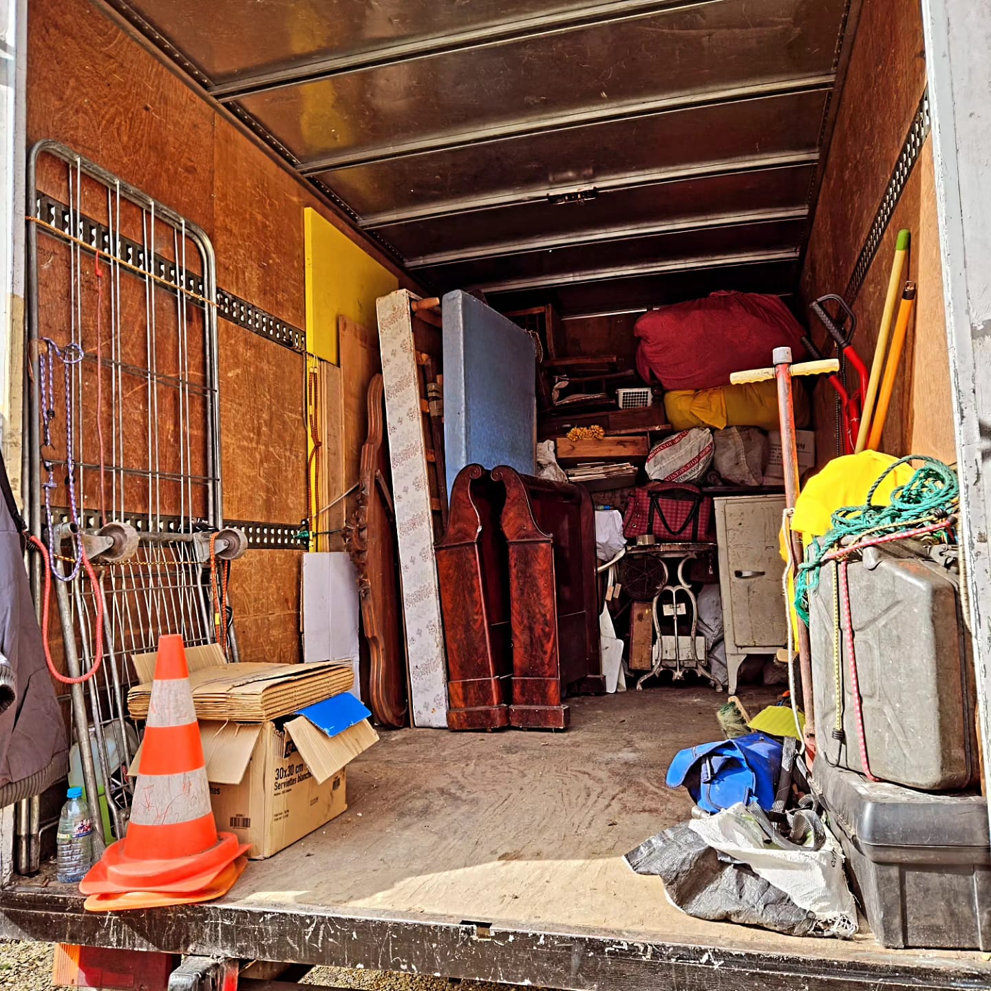 Chargement du camion en intervention