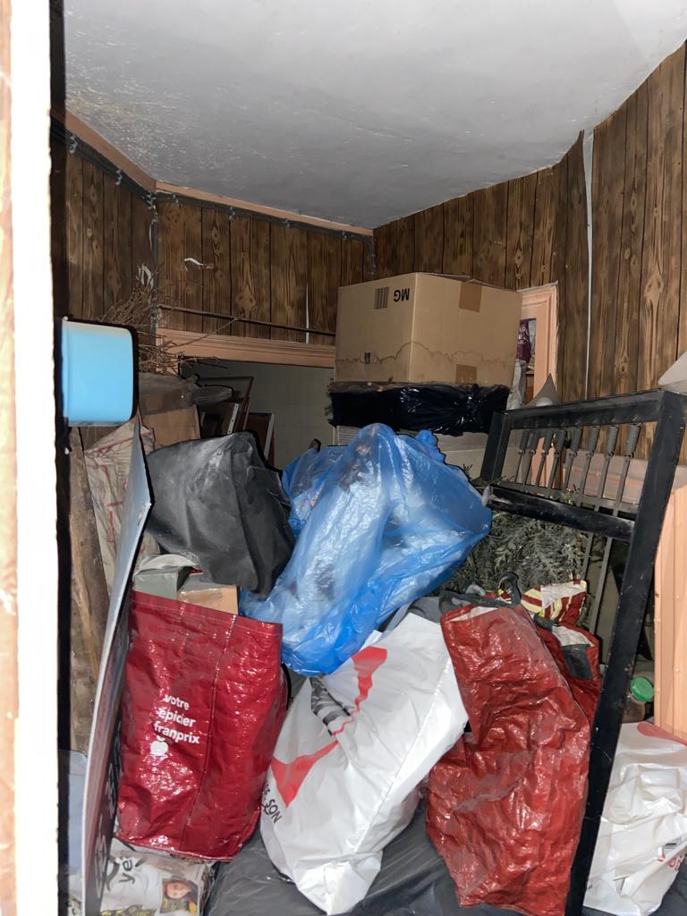 Avant — Cave & box stockage